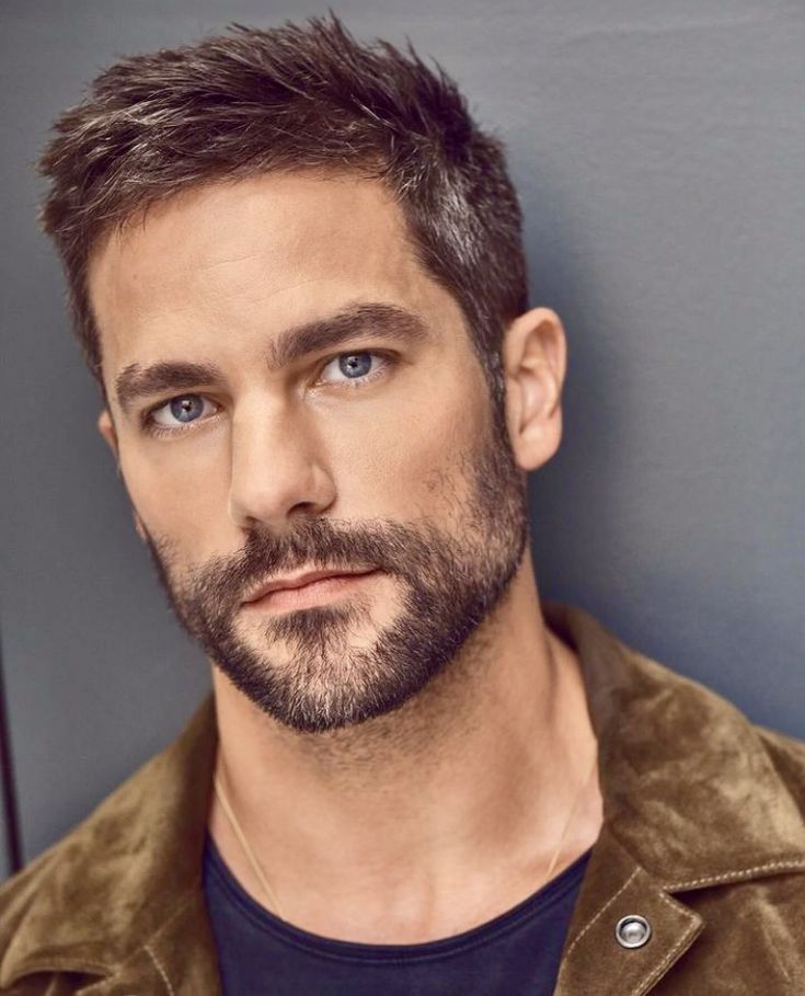 Brant Daugherty, Older Mens Hairstyles, Mens Haircuts Short Hair, Mens Hairstyles Thick Hair, Scruffy Men, Zachary Levi, Men Haircut Styles, Face Pictures, Mens Haircuts Fade