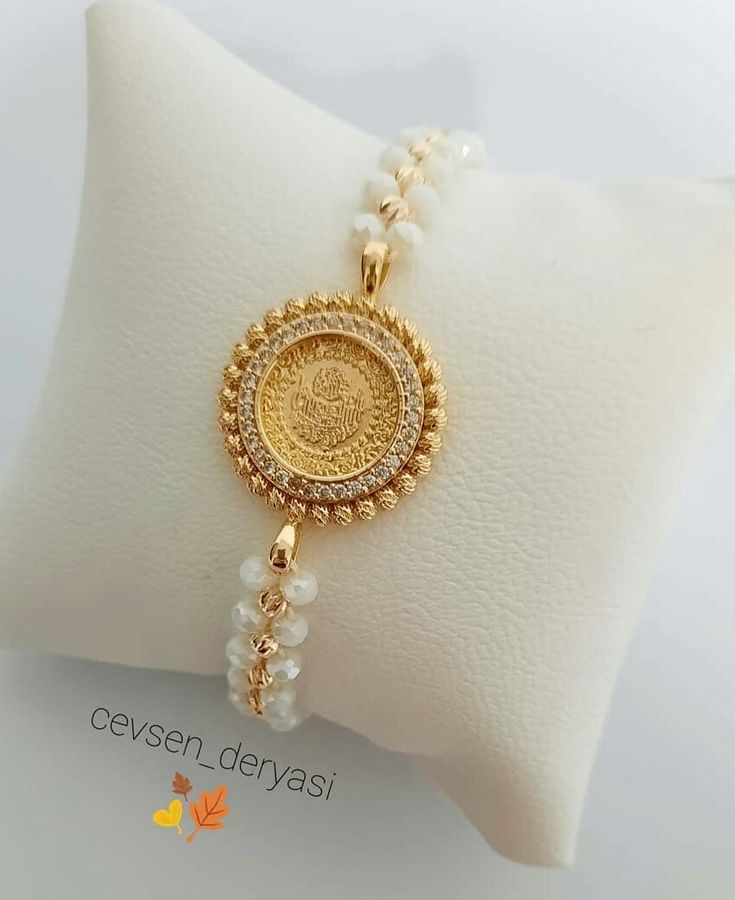 Gold Coin Jewelry, Monogram Necklace Gold, Pakistani Bridal Jewelry, Moroccan Jewelry, Designer Diamond Jewellery, Gold Bridal Jewellery Sets, Gold Bangles Design, Bridal Gold Jewellery Designs, Gold Jewellery Design Necklaces