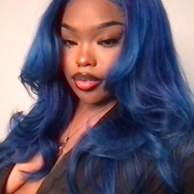 teja on Twitter: "24 inches ( i cut it so you can get 20-22 ) • 150% density • curled it with a wand curler <3 https://t.co/oMqUXlM7e8" / Twitter Electric Blue Hair, Blue Hair Dark, Midnight Blue Hair, Wand Curler, Blue Hair Aesthetic, Navy Blue Hair, Pretty Dark Skin, Dark Blue Hair, Hair Color Options