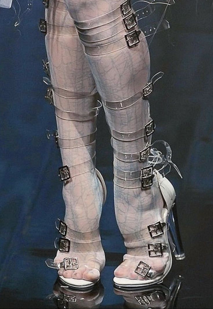 Dr Shoes, Silent Hill, Soft Grunge, Dance Wear, Monster High, Cute Shoes, High Heel Shoes, Runway Fashion, Cyberpunk