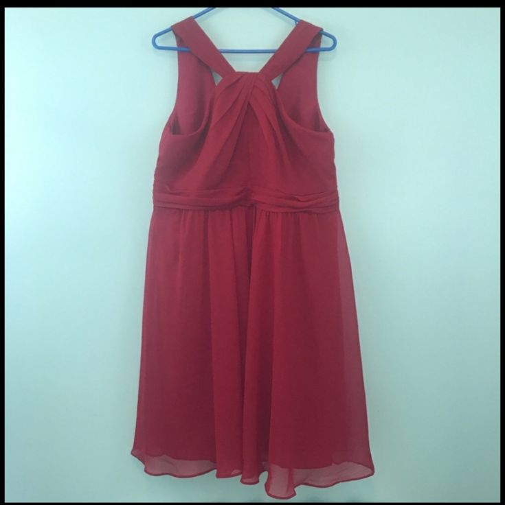 Empire Waist. Flowy Skirt. Deep V Back. Small Section Of Seam Has Come Undone On The Side. Easily Repaired. See Pictures. Dress Color Is Apple (Red). Davids Bridal Dresses, Come Undone, Apple Red, Flowy Skirt, Davids Bridal, Red Apple, Empire Waist, Chiffon Dress, Deep V