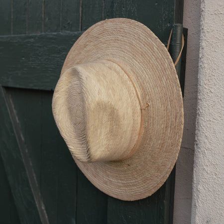 La Playa Straw Fedora Hat With Chin Cord Casual Natural Color Flat Brim Fedora, Straw Fedora Hat, Vacation Accessories, Straw Fedora, Beach Attire, Sun Hats For Women, Straw Bags, Straw Hats, Beach Ready