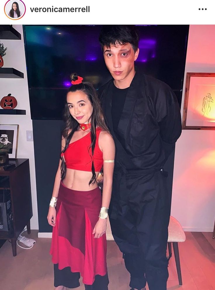 Height Difference Couple Costumes, Zuko And Katara Costume, Zutara Cosplay, Zuko Halloween Costume, Katara And Zuko Costume, Avatar Costumes The Last Airbender, Avatar Couple Costume, Katara Halloween Costume, Easy To Make Halloween Costumes