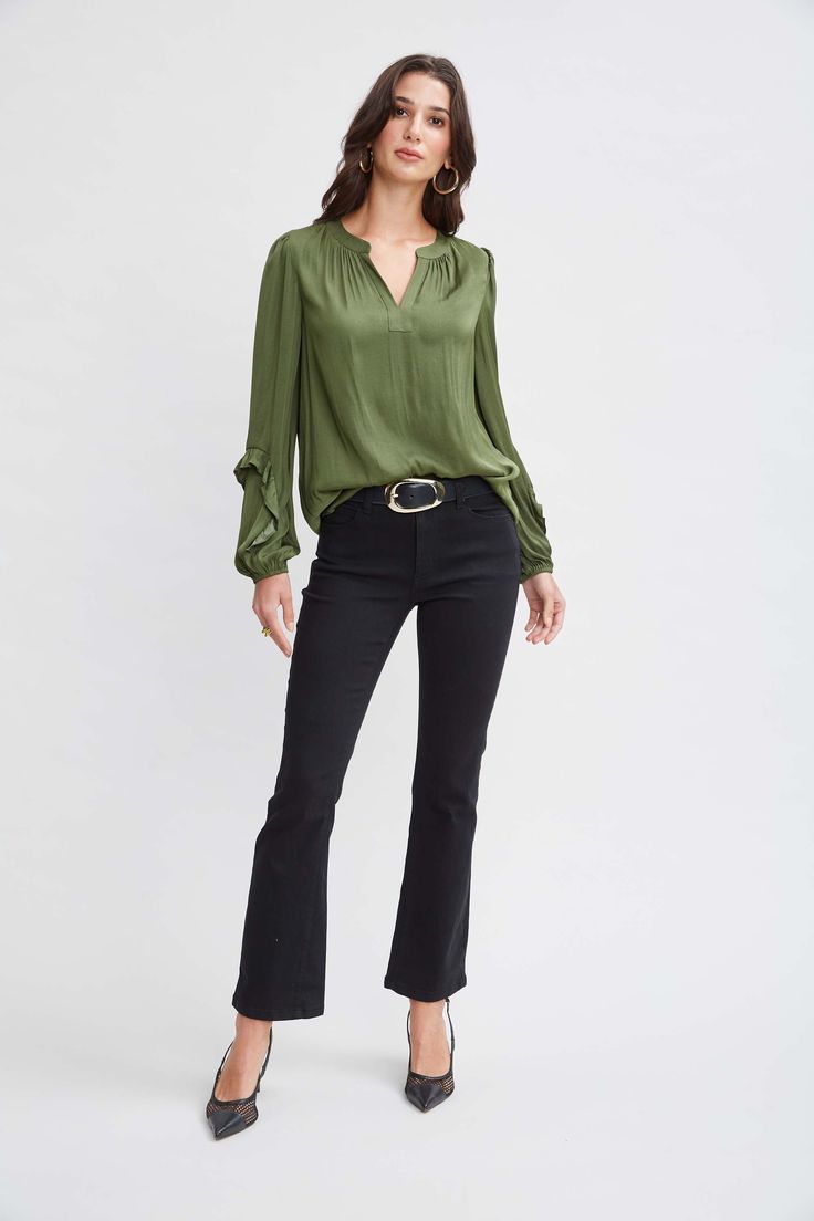 It's all in the details. Romantic & feminine, our long sleeve shirt features a split tie neckline & pleated bodice detailing. With its long blouson sleeves & effortless fit, this style is a year-round essential. T-Tahari Long sleeve Airflow Blouse with Pleat Detailing & Blouson Sleeves Runs true to size Model is 5'9" and wearing size S Dry Clean Only Imported Style #: THF48008 Fall Business Casual Stretch Blouse, Versatile Business Casual Blouse For Fall, Stretch Blouse For Business Casual In Fall, Fall Stretch Blouse For Business Casual, Versatile Fall Blouse For Business Casual, Fall Pleated Sleeve V-neck Blouse, Stretch Blouson Sleeve Workwear Blouse, Stretch Blouson Sleeves Blouse For Work, Stretch Blouse With Blouson Sleeves For Work