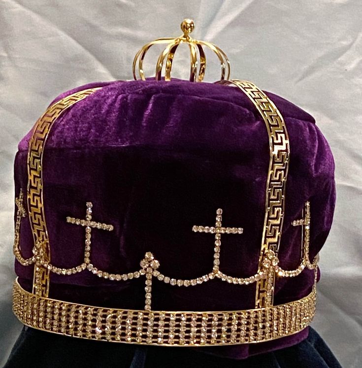 Imperial State Mens King Gold Crown Ceremonial Gold Crown With Structured Shape, Gold Ceremonial Crown With Structured Shape, Elegant High Crown Gold Crown, Gold Structured Crown For Gift, Gold Crown For Gift With Structured Shape, Gold Crown Gift With Structured Shape, Gold Regal Teardrop Crown, Regal Gold Teardrop Crown, Gold Tall Crown As Gift