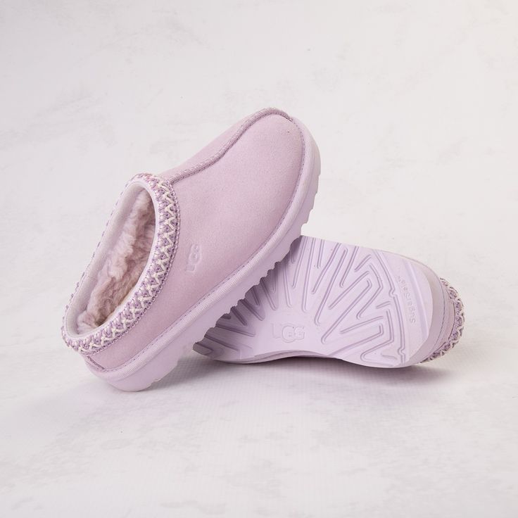 Ugg Store, Ugg Kids, Blue Slippers, Shoe Size Chart Kids, Ugg Tasman Slippers, Shoes Sneakers Jordans, Shearling Slippers, Ugg Tasman, Black Slippers