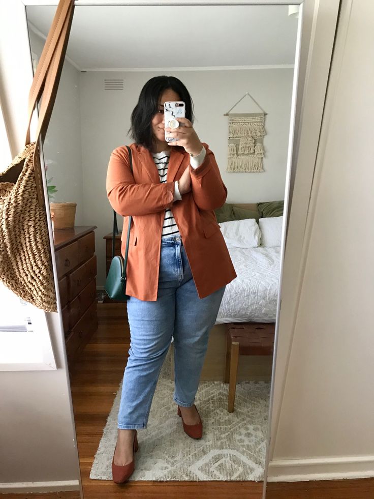 Plus-Size / Mid-Size fashion inspiration. Burnt Orange Blazer, Blazers Outfits, Mid Size Outfits, Curvy Casual Outfits, Ideas De Outfits, Outfits Gorditas, Casual Outfits Plus Size, Outfit Ideas Spring, Orange Blazer