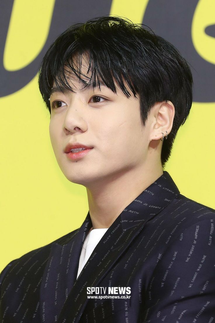 Jeongguk Jeon, Stephen Colbert, Jeon Jeongguk, Billboard Music Awards, Easy Hairstyles For Long Hair, Bts Members, Jung Kook, Jungkook Cute, Foto Jungkook