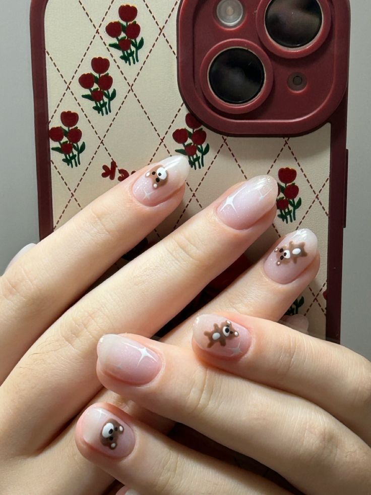 Teddy Bear On Nails, Short Teddy Bear Nails, Teddy Bear Nails Short, Cute Bear Nails Korean, Teddy Bear Nail Designs, Teddy Nail Art, Nail Art Bear, Bear Nails Designs, Nails Teddy Bear