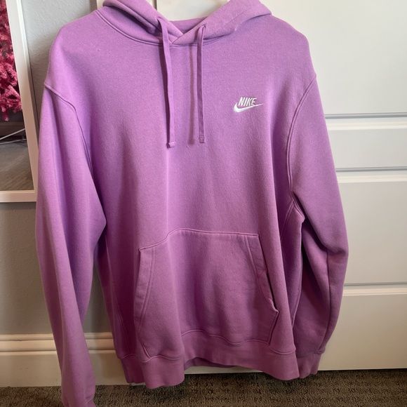 Nike Hoodie Purple Nike Hoodie, Hoodie Purple, Hoodie Y2k, Pinkish Purple, Purple Nikes, Nike Hoodie, Nike Tops, Y2k Vintage, Sweater Hoodie