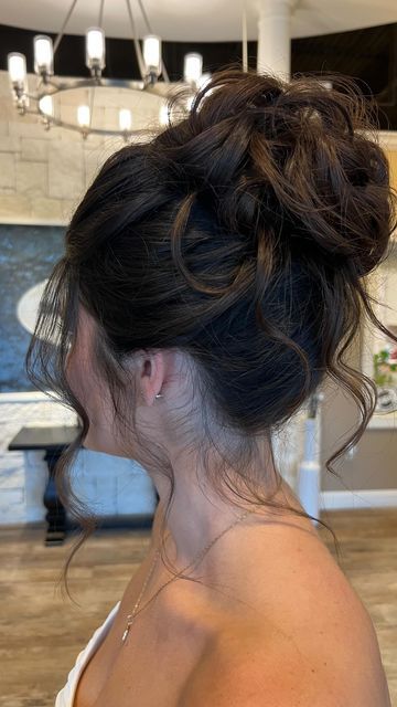 Boston Bridal Hairstylist on Instagram: "Can’t decide? You have the option of practicing two styles at your trial if you aren’t 100% sure. I will normally start with a down style first and then transition to the up. Once your hair is pinned up and sprayed it may create bumps and ridges in the hair almost like a hair elastic would, ruining the curl pattern. This will keep us from having to re-curl all the down hair if we did it the opposite way and save time if we are trying to get in as many sty Trendy Long Hairstyles, Bridesmaid Hair Inspo, Bridal Hairstylist, Formal Hairstyles For Long Hair, Bridesmaid Hair Makeup, Ball Hairstyles, Latest Hair, Hair Elastic, Ribbon Hairstyle