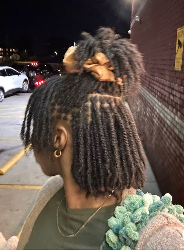 Mini Twists Natural Hair, Twists Natural Hair, Cabello Afro Natural, Twists Hairstyles, Micro Locs, Hairstyles For Natural Hair, Natural Hair Styles For Black, Hair Twists, Short Locs Hairstyles