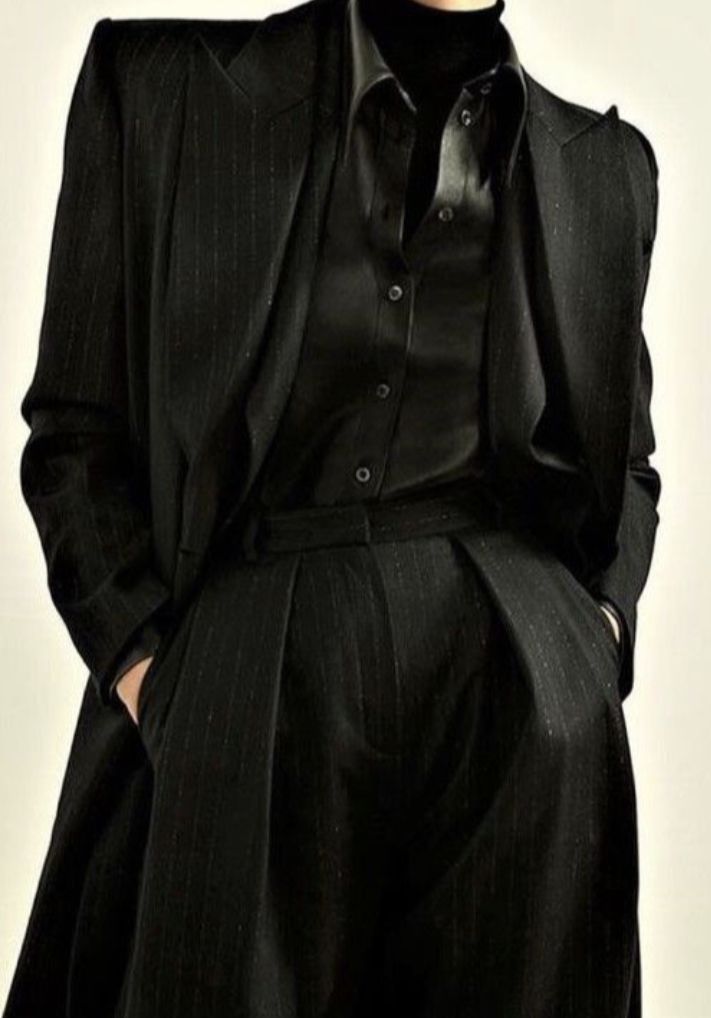 Black Suit Asethic, Suits Outfits Aesthetic, Female Black Suit Aesthetic, All Black Academia Outfit, Dark Academia Button Up, Dark Tomboy Outfits, Black Suits Aesthetic, Messy Suit Aesthetic, Dark Academia Suits Women