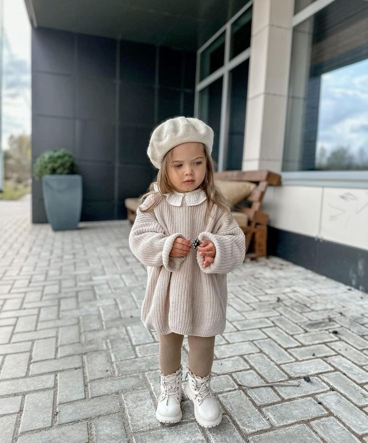 #kidsclothing #childrensfashion #trendykids #cuteoutfits #stylishkids #fashionablekids #kidswear #kidstyle #kidsootd #kidsclothes Toddler Girl Winter Dress, Baby Outfits Girl Aesthetic, Winter Baby Outfits Girl, One Year Old Girl Outfits, Kids Winter Outfits Girl, Cute Girl Outfits Kids, Winter Toddler Outfits Girl, Baby Style Winter, Aesthetic Baby Outfits