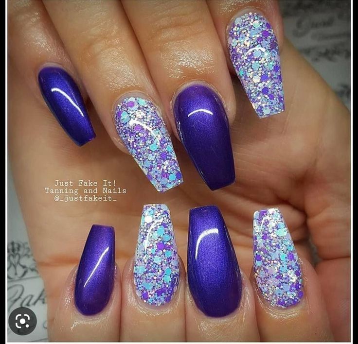 Black With Glitter Nails, Black With Glitter, Light Purple Nails, Dark Purple Nails, Accent Nail Designs, Purple Glitter Nails, Purple Nail Art, Lilac Nails, Purple Acrylic Nails