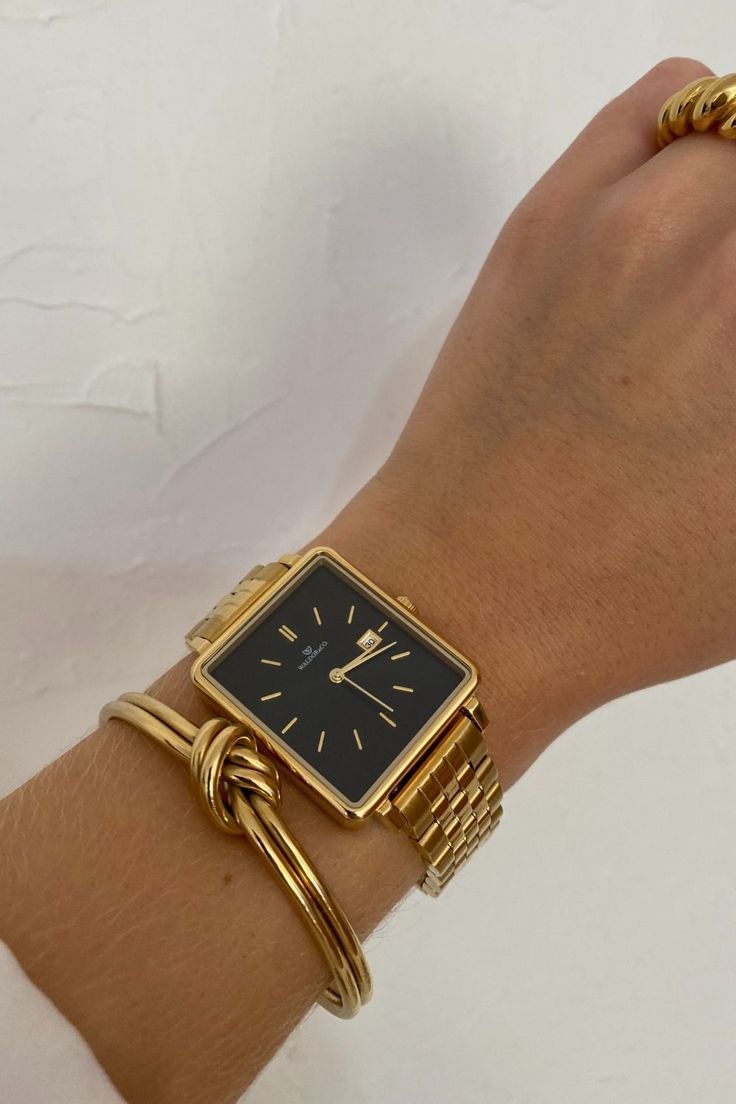 Our luxury Delight 32 Chelsea watch paired together with our gold bracelet. Get yours from Waldor & Co.💫 #WearWaldor #goldwatch #womenswatch #jewelry #gold #summer #blackdial #luxury #summernails Gold Luxury, Fashion Watch, Jewelry Lookbook, Jewelry Photography, Watches Women Fashion, Beautiful Watches, Ladies Fashion, Jewelry Gold, Luxury Watch