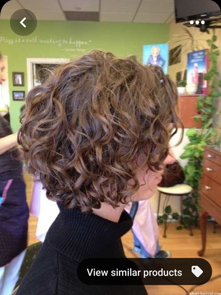 Curly Prom Hair, Short Curly Hairstyles For Women, Easy Hairstyles For Medium Hair, Peinados Recogidos, Haircuts For Curly Hair, Curly Bob Hairstyles, Permed Hairstyles, Short Hair Styles Easy, Teen Hairstyles