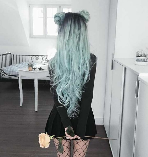 Fete Emo, Festival Inspo, Space Buns, Coloured Hair, Hair Color Pastel, Trendy Hair Color, Trendy Hair, Scene Hair, Pastel Hair