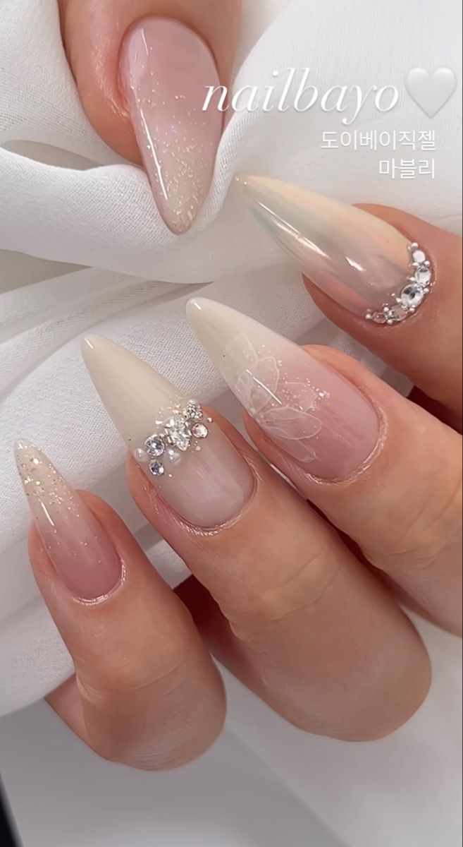 Bridal Nails Designs, Engagement Nails, Quartz Nails, Nails Inspired, Wow Nails, Light Pink Nails, Pretty Gel Nails, Love Energy, Bride Nails