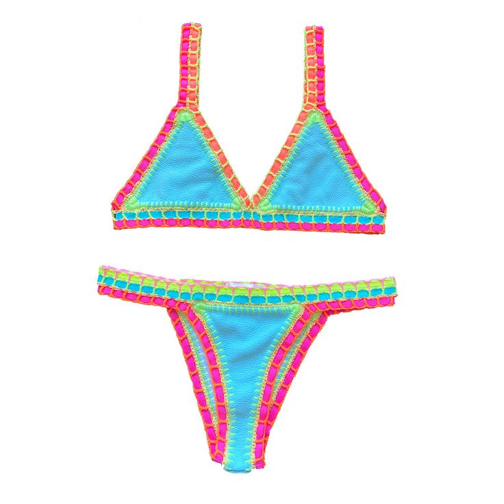 All our bikinis are made entirely by hand, We take care of every detail so that it fits perfectly to your body and looks beautiful. Preppy Bathing Suit, Preppy Swimsuit, Swimsuit Inspo, Handmade Bikinis, Triangle Swimsuit, Preppy Style Summer, Summer Swimwear, Cute Bathing Suits, Cute Preppy Outfits