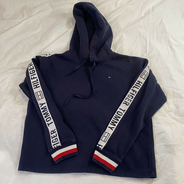 Tommy Hilfiger Retro Varsity Cropped Logo Lounge Hoodie Sweatshirt Small. Please see pictures for measurements. They are from pit to pit and from top of collar down. Tommy Hilfiger Fashion, Cropped Jacket, Colorful Hoodies, Crop Jacket, See Pictures, Hoodie Sweatshirt, Quarter Zip, Tommy Hilfiger, Athletic Jacket