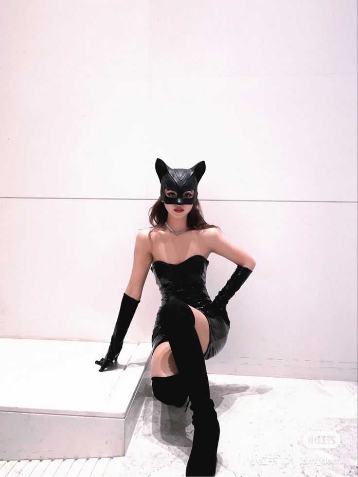 Halloween costume idea Halloween Costumes Thigh High Boots, Cat Woman Halloween Costume Aesthetic, Cat Woman Dress Costume, Thigh High Halloween Costume, Kitten Costumes Women, Black Cat Energy Outfits, Halloween Customers For Women, Kitty Softpaws Costume, Cat Woman Costume Diy