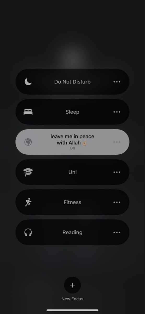 an iphone screen with the text do not disturbs, reading and sleep on it