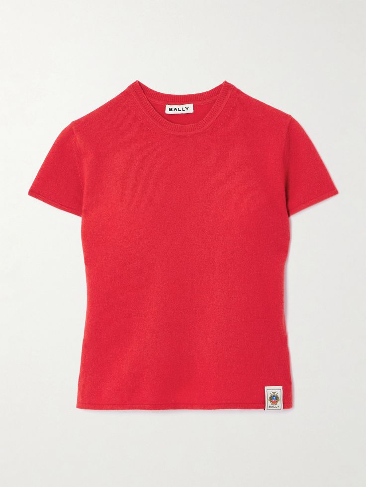 Bally believes "quality speaks for itself". This slim-fitting T-shirt is knitted from soft cashmere in a vibrant red seen throughout the Spring '24 collection. Tuck it into tailored pants to emulate the runway styling or leave it untucked to showcase the crested logo appliqué. Floral Dresses Short, Exclusive Dress, Sport Swimwear, Sports Skirts, Latest T Shirt, Swimsuit Dress, Sports Suit, Tailored Pants, Everyday Wardrobe