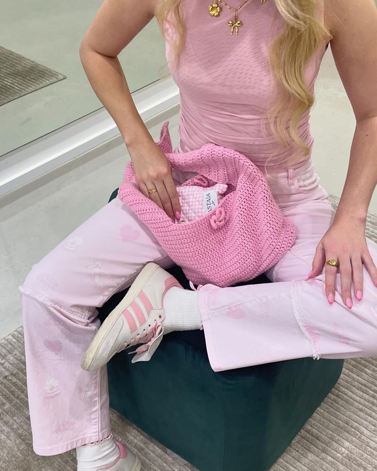 The most perfect jeans and pink fit 🫶🏼 For @essenciaofficial_ #essencia #baum #baumundpferdgarten #pinkaesthetic Danish Fashion, Pink Fits, Perfect Jeans, Straight Leg Denim, Designer Style, Pink Aesthetic, Concept Store, Perth, Fashion Designer