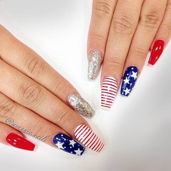 Coffin Nails Art With Glitter Accent ❤️ Exquisite Memorial Day Nail Designs  ❤️ See more: https://naildesignsjournal.com/memorial-day-nail-designs/ #naildesignsjournal #nails #nailart #naildesigns Patriotic Nail Designs, Memorial Day Nails, Patriotic Nail, Mandala Nails, Patriotic Nails Design, Stars Nails, Firework Nails, Fingernail Art, Patriotic Nails