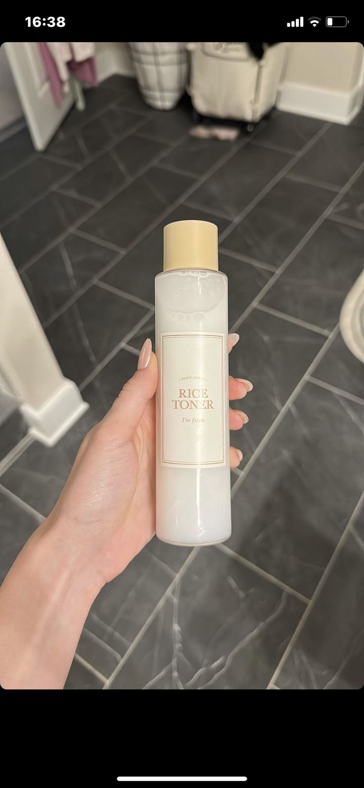 Rice toner- i’m from Aesthetic Facial, Makeup Bag Aesthetic, Make Up Aesthetic, Facial Aesthetic, Rice Toner, Body Aesthetics, Makeup Nails Designs, Facial Aesthetics, Cream Aesthetic