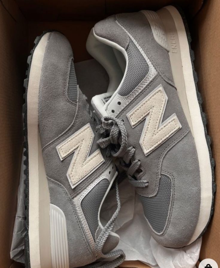 BUY HERE... ONLY £50!!!
MANY COLOURS New Balance Shoes 574 Grey, New Balance Shoes 574, Nb 574, Shoes List, New Balance 574 Grey, Sole Sisters, Grey New Balance, Fall Winter Shoes, Jordan Shoes Girls