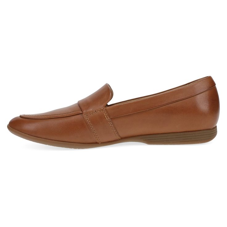 The timeless style of Linden adds all-day comfort and support to a refined loafer that's perfect for the office. Elegant Leather-lined Slip-ons For Fall, Elegant Brown Slip-ons For Work, Timeless Leather Slip-ons For Work, Elegant Leather Slip-ons For Fall, Timeless Almond Toe Slip-ons For Work, Elegant Brown Slip-ons For Workwear, Office Loafers With Cushioned Footbed, Classic Slip-ons With Leather Footbed For Business Casual, Workwear Slip-ons With Leather Lining And Almond Toe