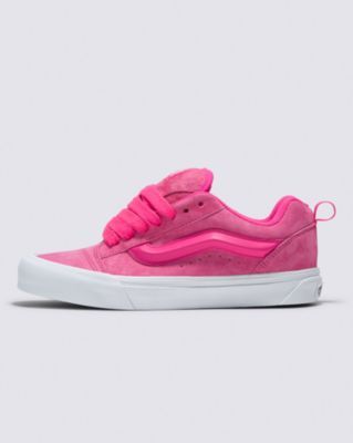 A Puffy 90s Style Inspired by the Past, But Built for TodayThe Nubuck Knu Skool is a modern interpretation of a classic 90s style, defined by its puffed up tongue and 3D-molded Sidestripe, and tied off with oversized, chunky laces. With its in-your-face profile, neon pink nubuck uppers, and dramatic style details, the Knu Skool plays off of the original Old Skool™ while blending an icon of the past with today’s trends. Reissued 90s low top shoe Nubuck leather uppers Puffy tongue and ankle collar Puffy 3D molded Sidestripe™ Heel pulls for ease of entry Signature rubber waffle outsoles | Vans Knu Skool Suede Shoes (Pink Glo) - 11.5 Men/13.0 Women New School Vans, 2025 Shoes, Sweet 16 Party Themes, Hot Pink Shoes, Cute Vans, Face Profile, Pink Vans, Shoes To Buy