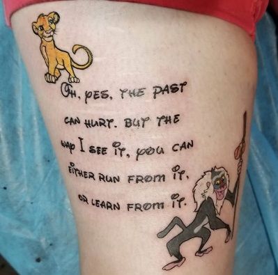 75 Amazing Simba Tattoos || If you're looking for some gorgeous disney tattoos or lion tattoos, check out all of the ones that I have found on Instagram. This is one of my favorite lion king tattoos! leg tattoo. @rebnobfulroar on Instagram. Lion King Tattoos, Disney Tattoos Unique, Disney Tattoos Quotes, Fandom Tattoos, Tattoos Leg, Lion King Quotes, Disney Sleeve Tattoos, Forearm Tattoo Quotes, Lion King Tattoo