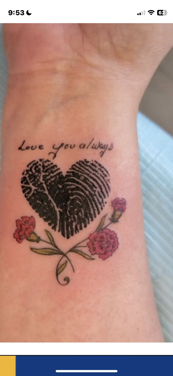 a tattoo on the wrist that says, i love you always with two hearts and roses