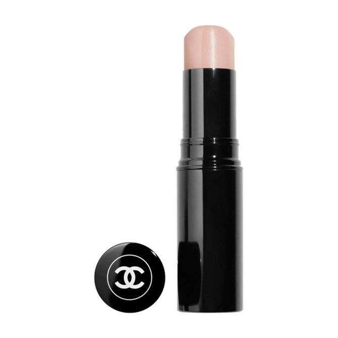 Chanel Highlighter, Parfum Chanel, Glow Stick, Highlighter Brush, Chanel Beauty, Chanel Makeup, Glowing Makeup, Beauty Kit, Glow Sticks