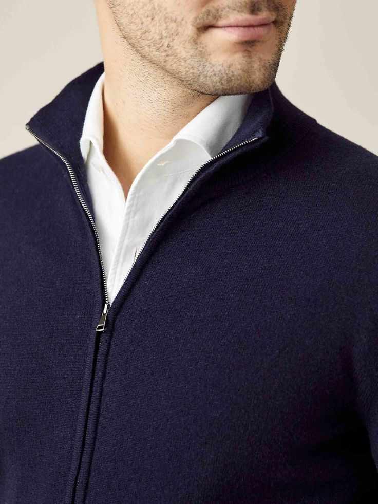 This zip cardigan is knitted in Bergamo, in Northern Italy, with 100% two-ply pure cashmere from the prestigious Cariaggi Fine Yarns Collection. Fitted, yet comfortable. Luxuriously soft and warm, with a weight of circa 300 gr. Classic and practical, this piece is designed with a double-ended zip in ruthenium from premium producer Raccagni. This signature garment is the perfect outerwear piece for Autumn or Spring and becomes a distinguished layer for Winter. Find out more about the quality of o Italy Luca, Luca Faloni, Business Casual Looks, Cashmere Suit, Zip Up Cardigan, Mens Cashmere, Cashmere Yarn, Zip Cardigan, Cashmere Jumper