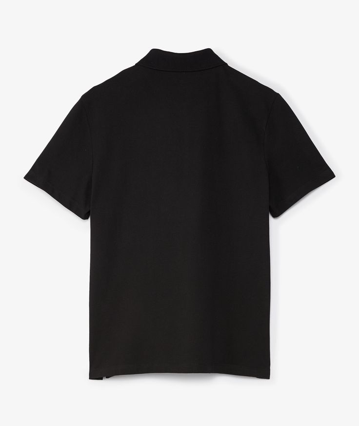 A.P.C. is a Parisian brand known for its minimalist designs and high-quality craftsmanship.Elevate your wardrobe with the A.P.C. Standard Polo Shirt in Black from the Fall/Winter 2024 collection. This classic short-sleeve polo is a timeless piece that exudes sophistication and style.Add this versatile polo to your collection today and shop A.P.C. at SVD. Comme Des Garcons Black, Comme Des Garcons Play, Minimalist Designs, Fall Winter 2024, French Chic, French Brands, Bank Card, Minimalist Aesthetic, Look Casual