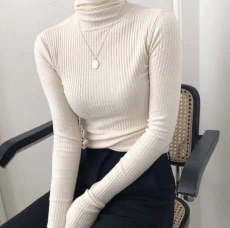 Outfits White Turtleneck, White Turtleneck Outfit, Winter Outfits White, Minimalist Fashion Fall, Turtleneck Outfits, White Turtle Neck, Ribbed Turtleneck Top, Turtleneck Outfit, Fashion 90s