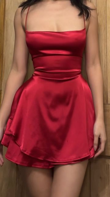 victoria ಇ on Instagram: "The RED 🥹❤️🥰 Dress is linked in my bio under Amazon and also my highlights! #amazondresses" Maroon Hoco Dresses Short, Short Cute Dresses Parties, Red Homecoming Dress Aesthetic, Red Dresses Prom Short, Corset Hoco Dress Short, Red Damas Dresses, Deep Red Dress Short, Dresses For Dinner Night, Red Backless Dress Short