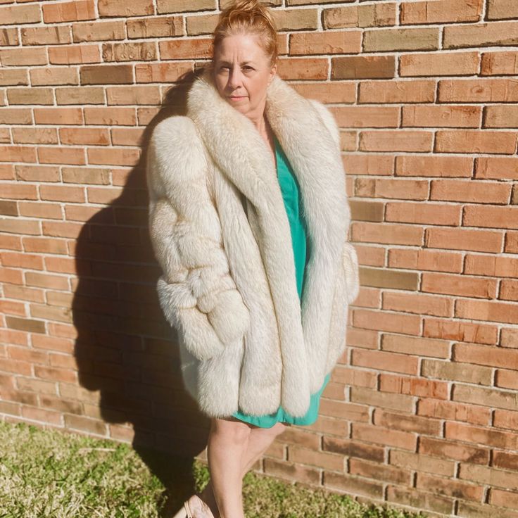 Hardly Worn 100% Real Fox Fur Coat. It Measures 29 Inches In Length From The Back Of Jacket. 24 Inches From The Top Of The Shoulder To Sleeve. Price Is Negotiable Due To A Small Stain On The Inside Of The Coat. It Is Perfect For Cold Climates And Special Occasions. Message For Details. Classic White Fur Coat For Winter, Classic White Long Sleeve Fur Coat, White Fur Coat For Work, White Long-sleeved Fur Coat For Work, White Long Sleeve Fur Coat For Work, Luxury White Fur Coat For Formal Occasions, White Luxury Fur Coat For Formal Occasions, Luxury White Fur Coat For Formal Events, Luxury Fitted White Fur Coat