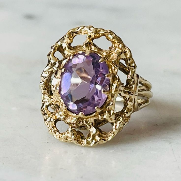 Oval Amethyst Measures 8mm X 10mm Ring Size 6.5 6g Oval Amethyst Ring, Ring Color, Jewelry Vintage, Amethyst Ring, Womens Jewelry Rings, Color Purple, Vintage Jewelry, Amethyst, Ring Size