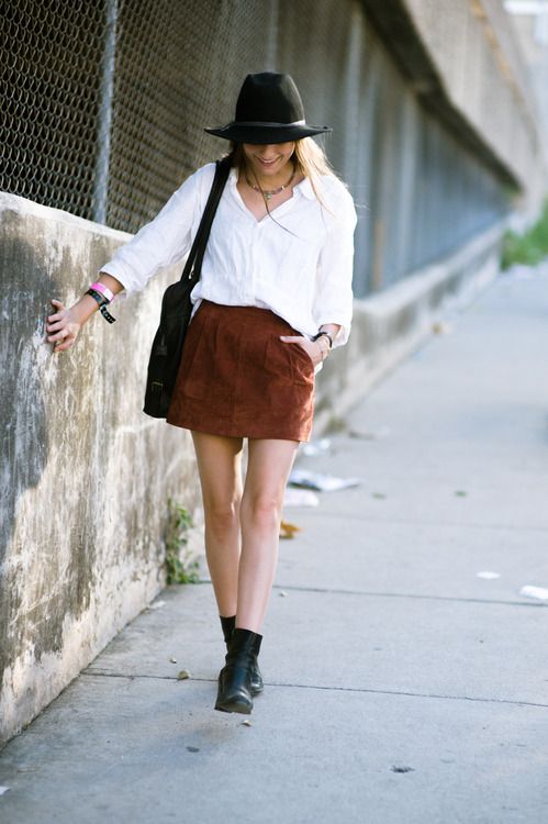 How to Wear the Western Trend Without Looking Like a Cowboy | StyleCaster Suede Skirts, Festival Bags, Gq Mens Style, Brown Suede Skirt, Leopard Hat, Advice For Men, Western Trend, Urban Cowboy, Frock Fashion