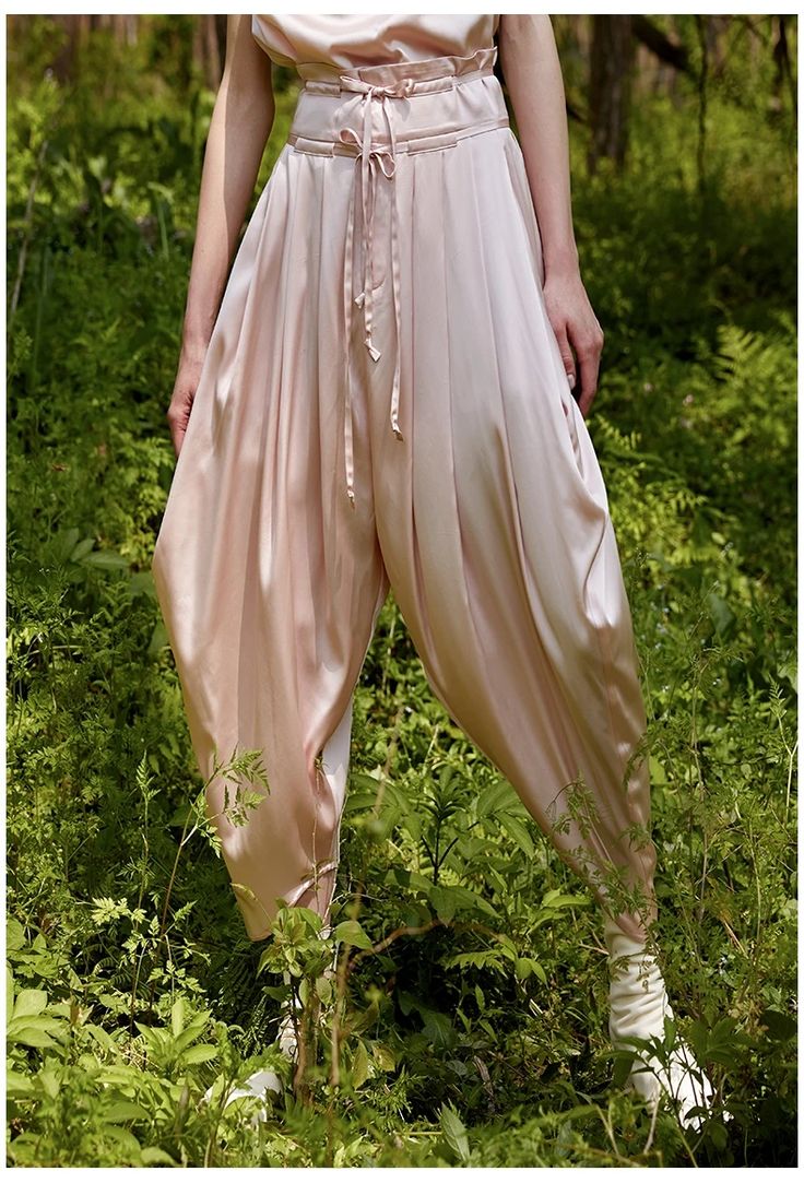 (1) Harem Trousers Drape Silk Satin Casual High Waist Drop Crotch Pants – Ofelya Boutique High Waisted Harem Pants, Princess Pants Outfit, Harem Pants Aesthetic, Indian Outfits Pants, Harem Outfit Fantasy, Ren Fair Pants, Puffy Pants Outfit, Silk Clothes Aesthetic, Dnd Pants