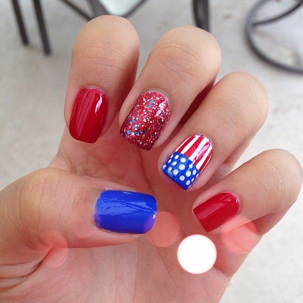 chelseabellex0's medal-worthy nails. Tag your winter games mani with #SephoraNailspotting for a chance to be featured on our board! #Sephora #Sochi2014 World Cup Nails, Red White And Blue Nails, White And Blue Nails, Womens World Cup, Do It Yourself Nails, Flag Nails, Patriotic Nails, Nagel Design, Usa Nails