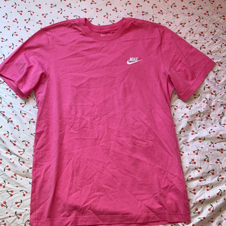 Nike Tee In Vibrant Pink Never Worn In Perfect Condition. Size Small Nike T-shirt For Spring Streetwear, Nike Sporty Pink T-shirt, Nike Pink T-shirt With Graphic Print, Sporty Pink Nike T-shirt, Nike Pink Crew Neck Top, Nike Spring Short Sleeve Tops, Nike Short Sleeve Tops For Spring, Nike Basic Tops For Spring, Nike Summer Crew Neck Shirt