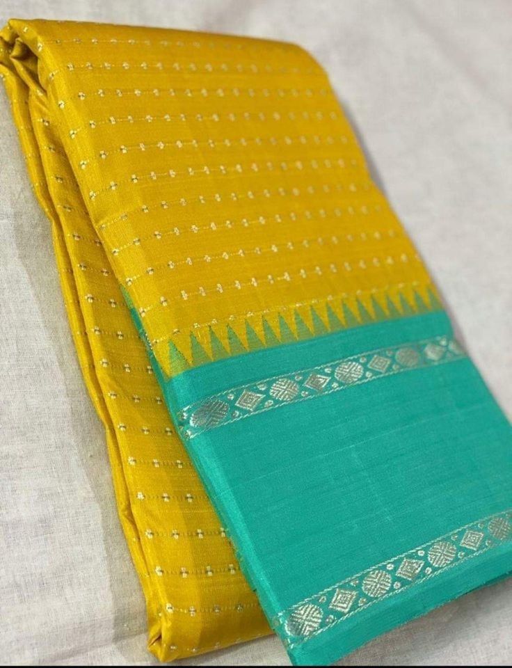 Saree Color Combinations, Kanchi Pattu Sarees, Silk Saree Blouse Designs Patterns, Latest Silk Sarees, Blue Silk Saree, Kanjivaram Sarees Silk, Simple Saree Designs, South Silk Sarees, New Saree Designs