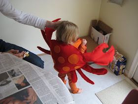 Crab Costume, Diy Costumes Kids, The Crab, Diy Costumes, Halloween Costumes For Kids, Kids Costumes, Diy Baby Stuff, Baby Love, Diy For Kids