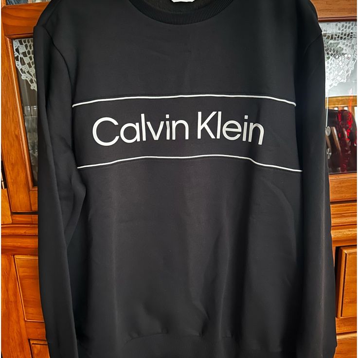 Brand New Black Calvin Klein Fleece Sweatshirt Size L In Men’s Got This As A Holiday Gift But Didn’t Fit Me Let Me Know If You Have Any Questions Black Calvin Klein, Sweaters Crewneck, Fleece Sweatshirt, Calvin Klein Black, Mens Crew Neck, Mens Sweatshirts, Calvin Klein, Men Sweater, Man Shop